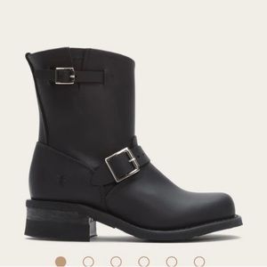 Frye Engineer Moto- inspired black leather boots SZ 8